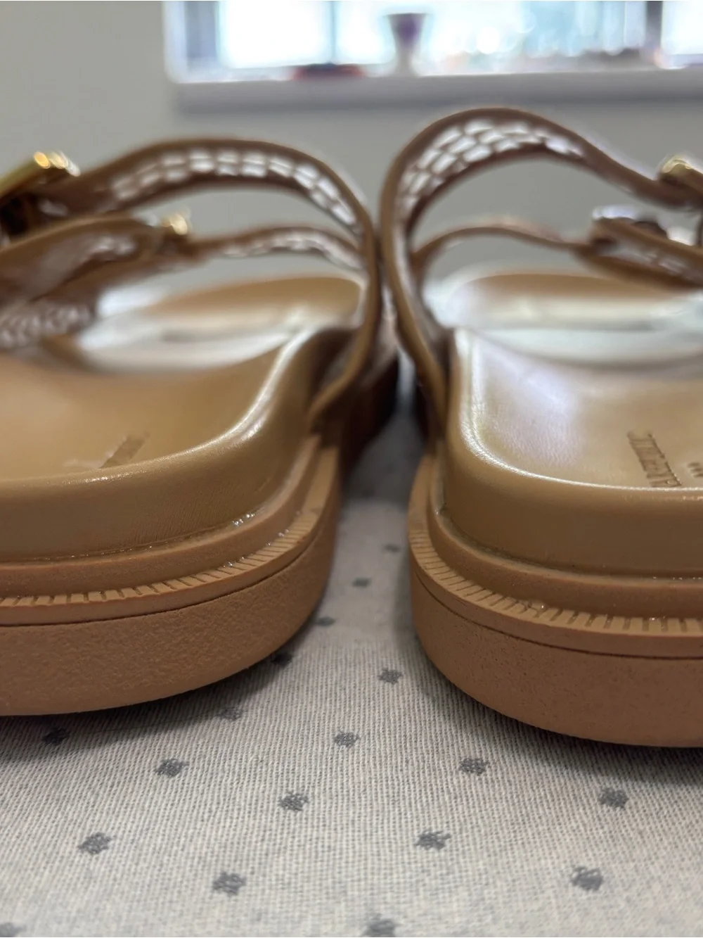Banana Republic NWOT! Tan Woven Birkenstock Type Slide Sandals Never Worn